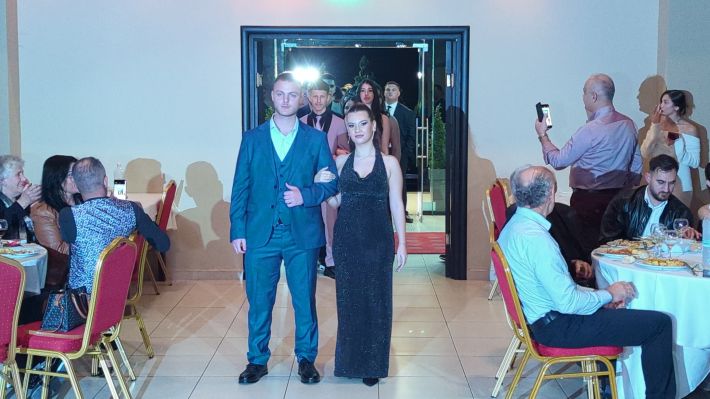 PXL_20251122_202747006