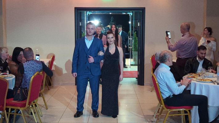 PXL_20251122_202748272