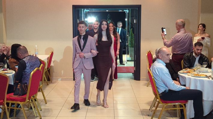 PXL_20251122_202752506