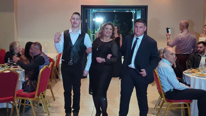 PXL_20251122_202856099