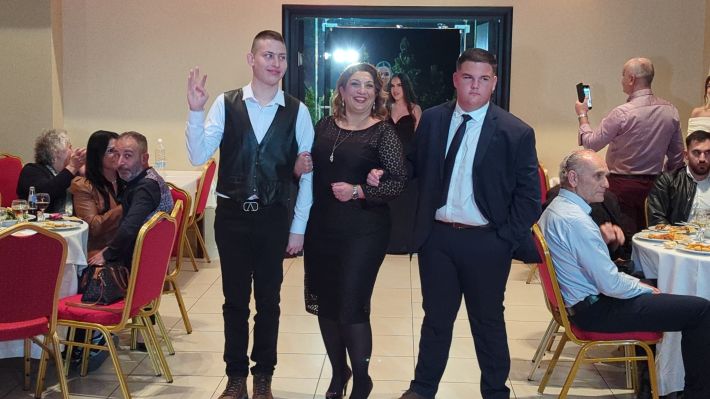 PXL_20251122_202857828