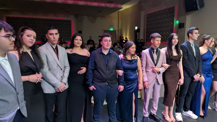 PXL_20251122_203046020