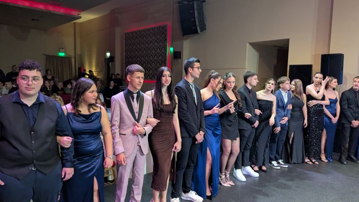 PXL_20251122_203047488