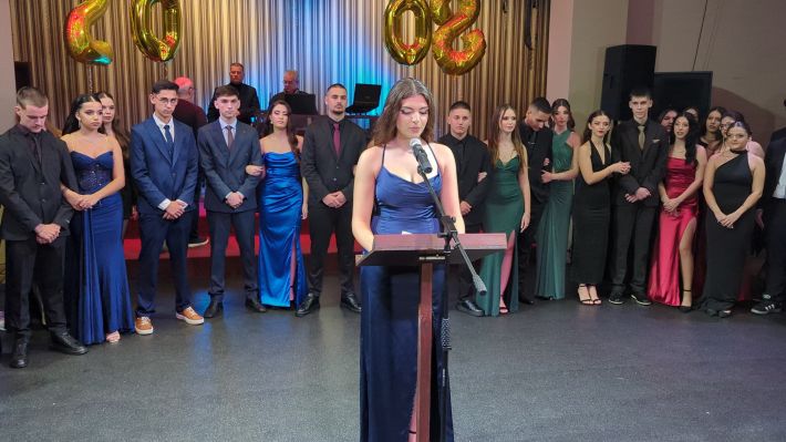 PXL_20251122_203223207