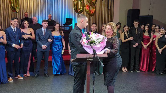 PXL_20251122_203545105