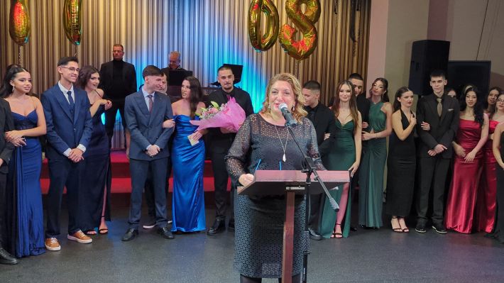 PXL_20251122_203558368