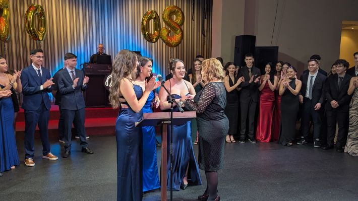 PXL_20251122_204411102