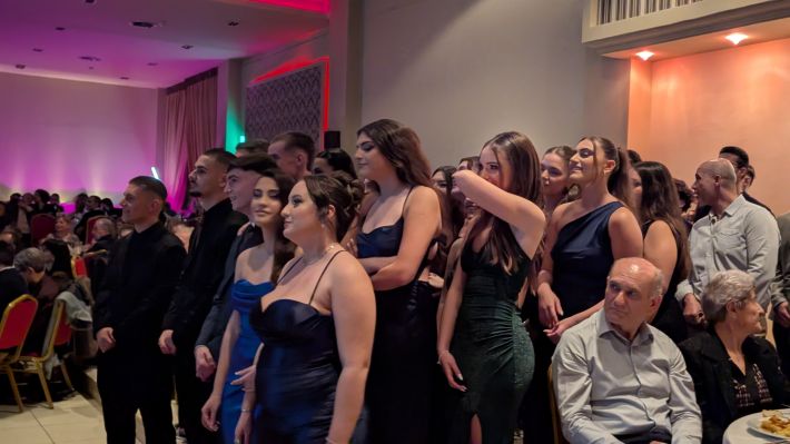 PXL_20251122_204918017