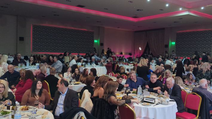 PXL_20251122_205512606