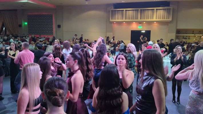 PXL_20251122_211425560