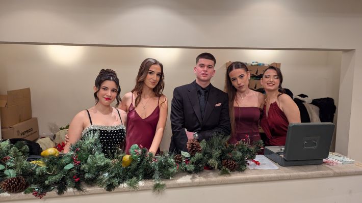 PXL_20251206_185932056