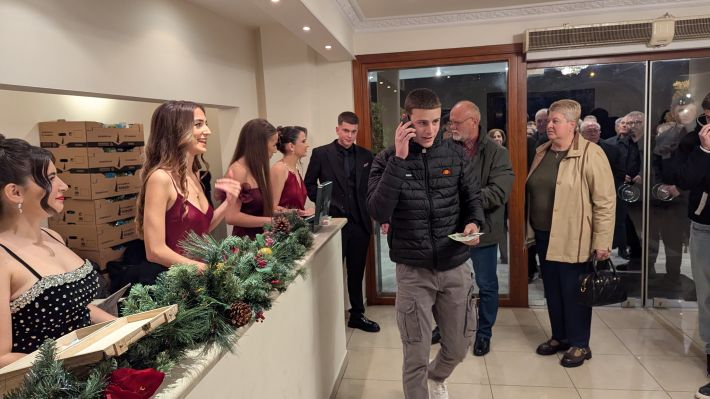 PXL_20251206_190121039.MP