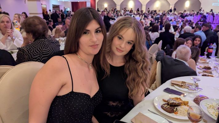 PXL_20251206_195308470