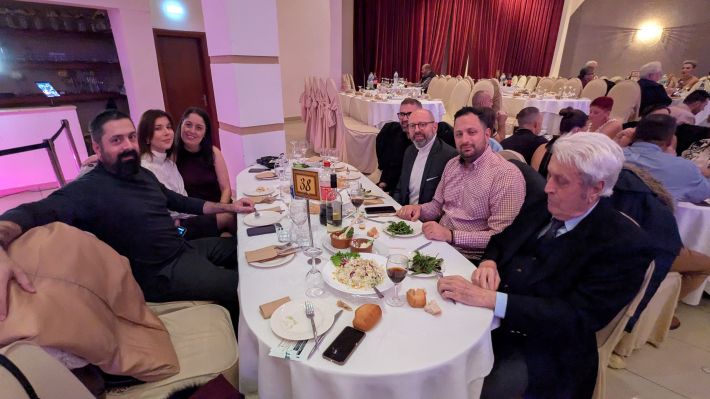 PXL_20251206_200040726