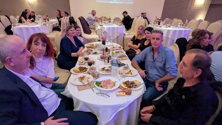 PXL_20251206_200219109