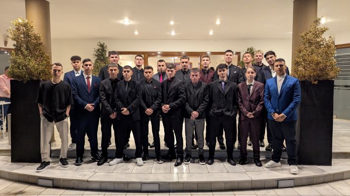 PXL_20251206_203610270