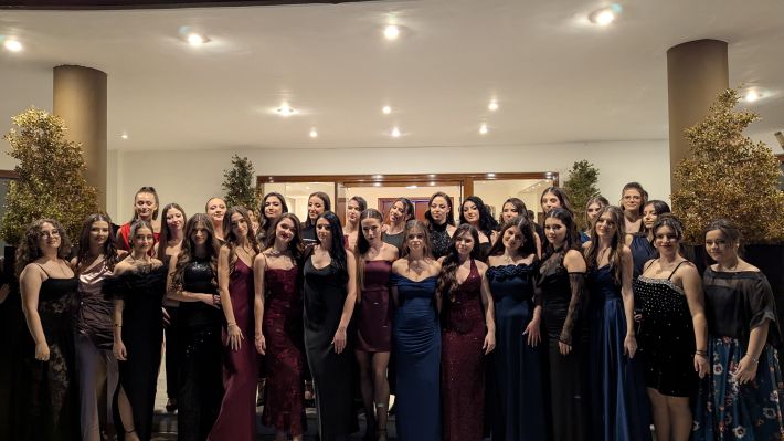 PXL_20251206_203833487