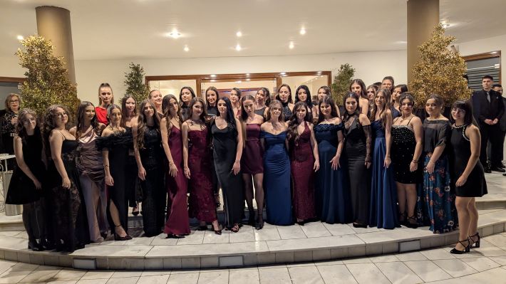 PXL_20251206_203853731