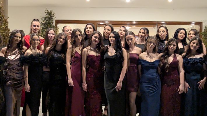 PXL_20251206_203914910