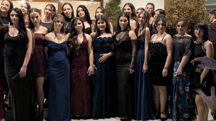 PXL_20251206_203921490