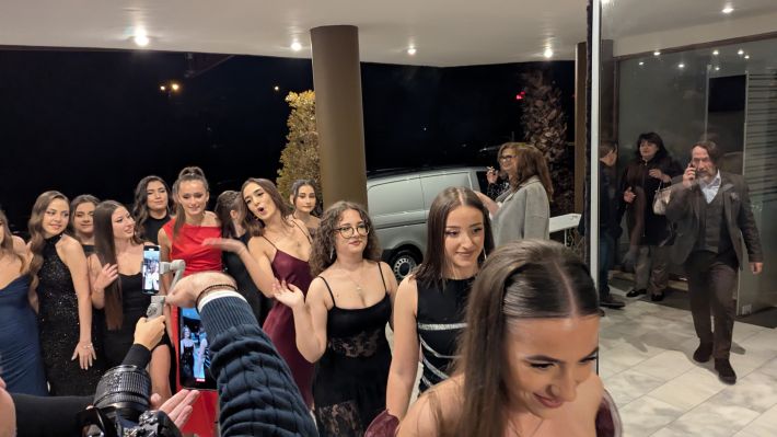 PXL_20251206_204020035.MP