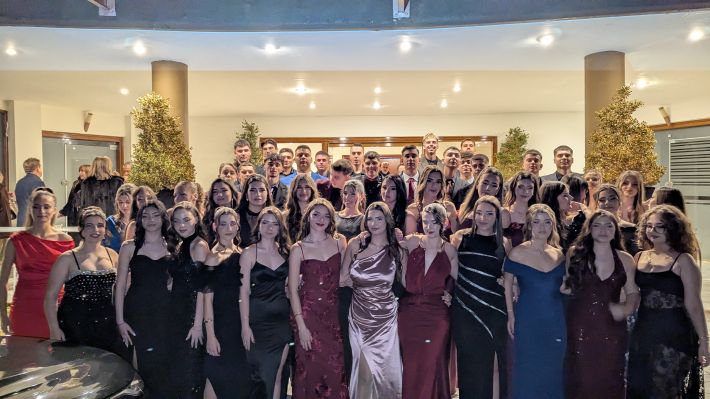 PXL_20251206_204135907