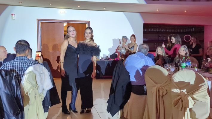 PXL_20251206_204746129