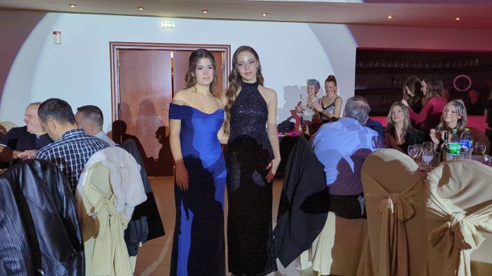 PXL_20251206_204755030