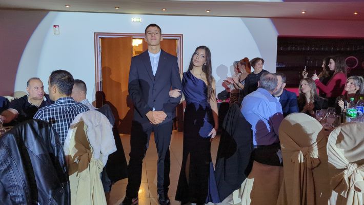 PXL_20251206_204901453