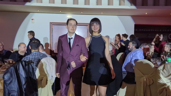 PXL_20251206_204936766