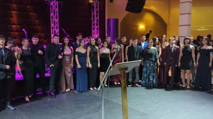 PXL_20251206_205010094