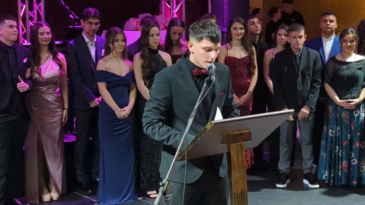 PXL_20251206_205106291