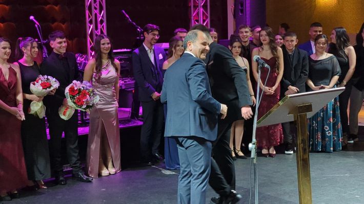 PXL_20251206_205848846