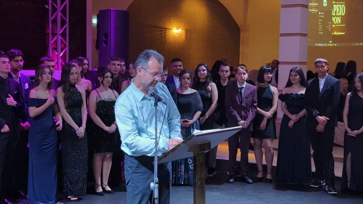 PXL_20251206_205921260