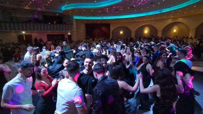 PXL_20251206_212245612