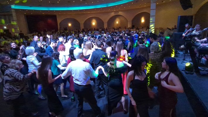 PXL_20251206_212545374