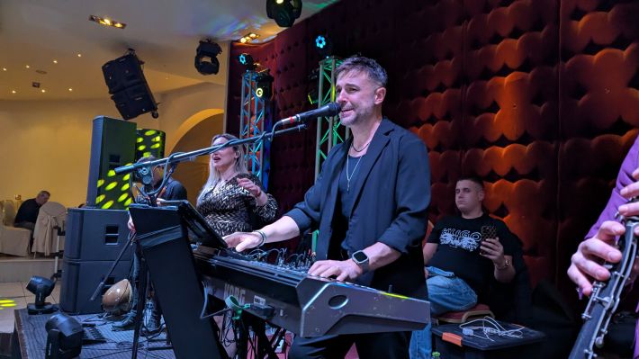 PXL_20251206_213759497.MP