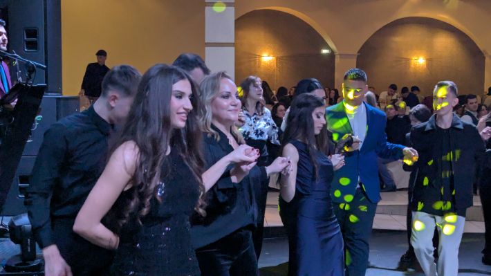 PXL_20251206_213935749.MP