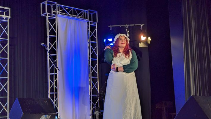 PXL_20260208_191019237