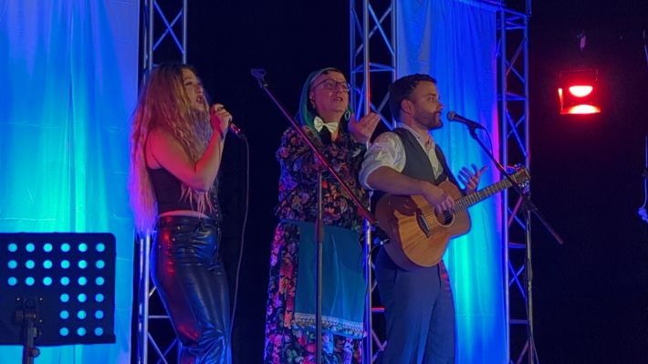 PXL_20260208_192427754