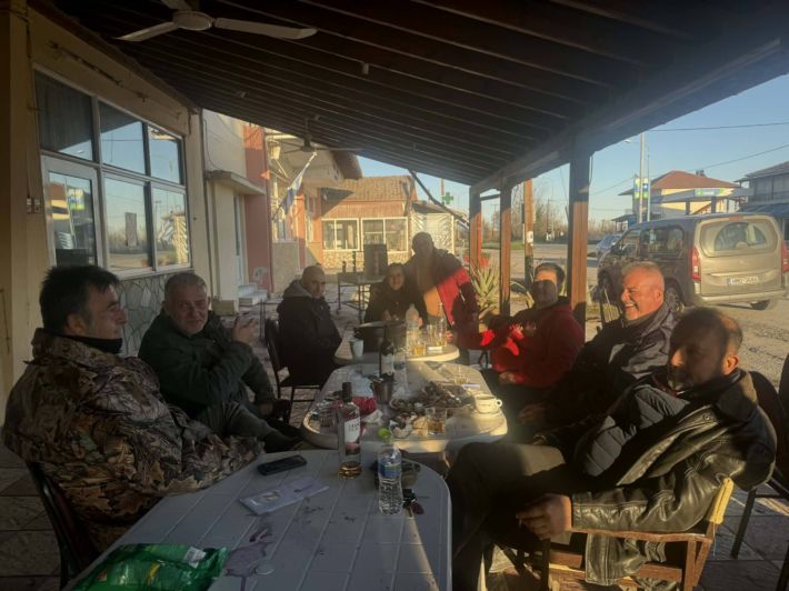 77cc303d-4469-4730-9a8b-18005fe37fab