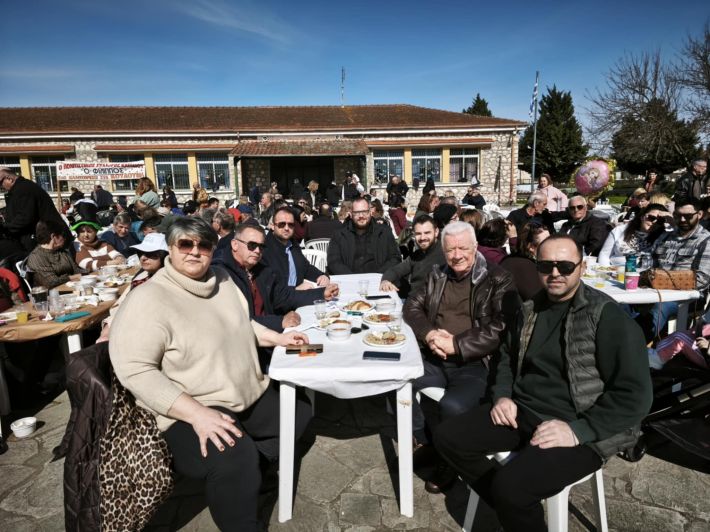 fb933b3e-a477-4cac-9a02-1b828e37da30