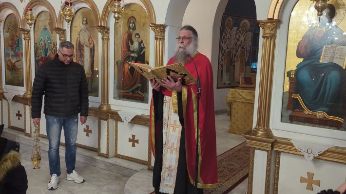 PXL_20260411_184920898