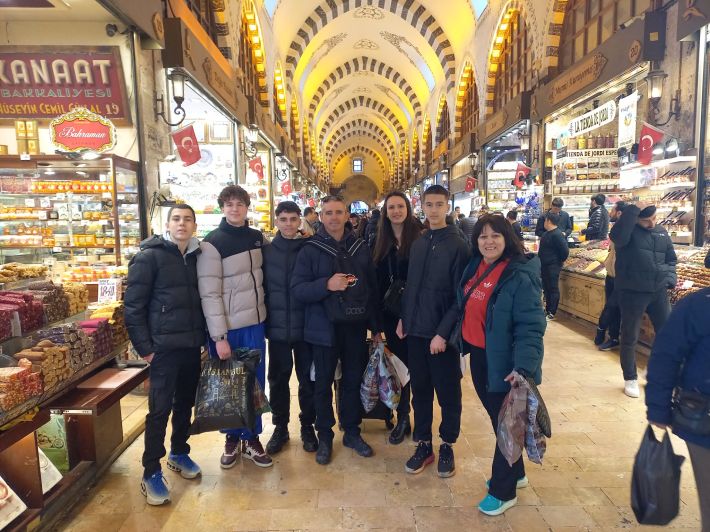 40b7ea31-79c1-4cf8-a636-1fea78e216d5