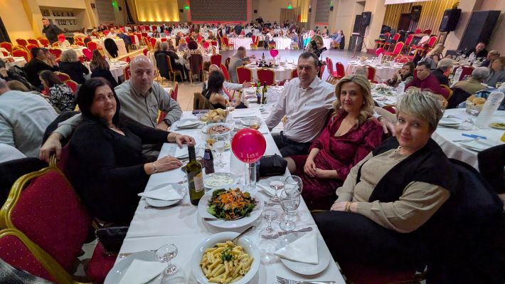 PXL_20260214_192731217