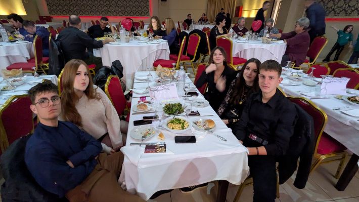 PXL_20260214_193658916