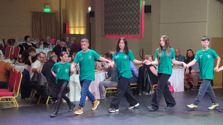 PXL_20260214_194915986