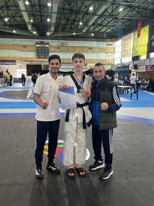 f369d77c-3d1c-47e9-b50d-78a370289a06