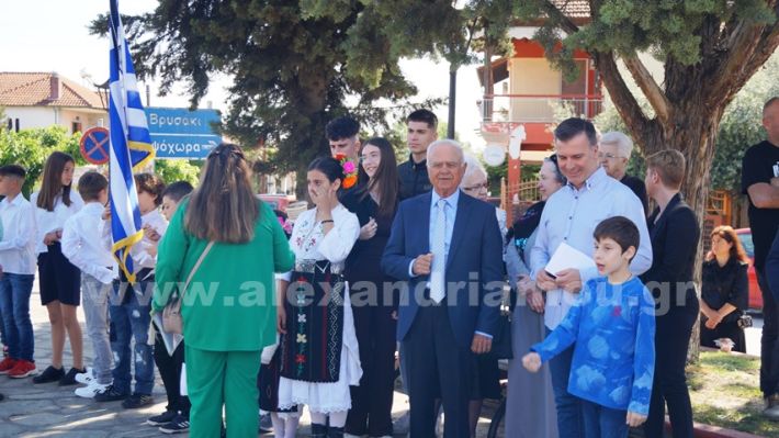 www.alexandriamou.gr_mnimosino_loutros4.5.25DSC09184
