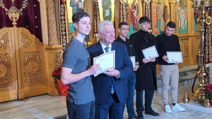 PXL_20251227_172113761